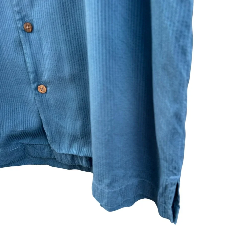 Tommy Bahama Mens XL Blue 100% Silk Short Sleeve Camp Shirt Coconut Buttons